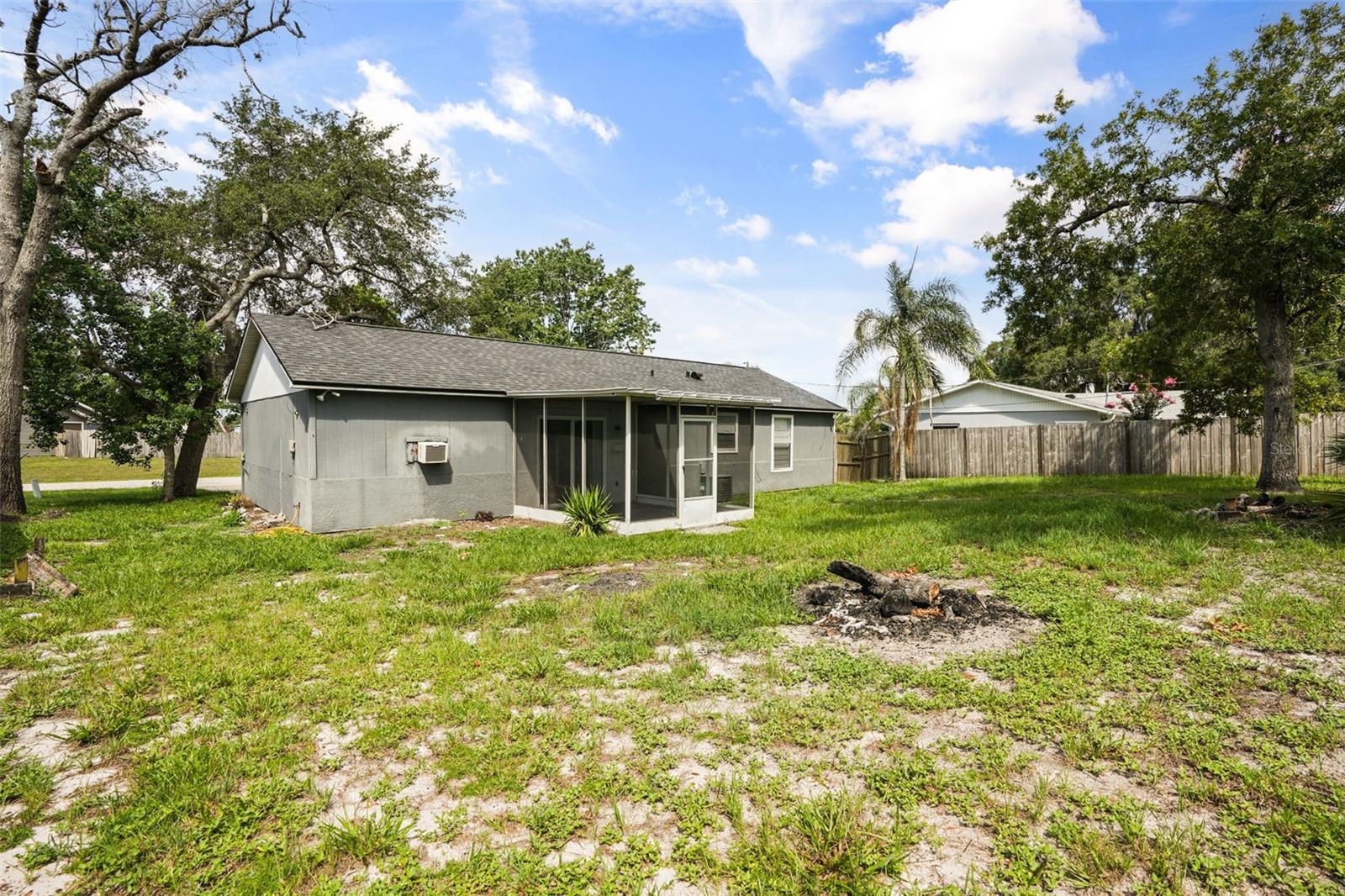 DELTONA LAKES UN 40 - Residential
