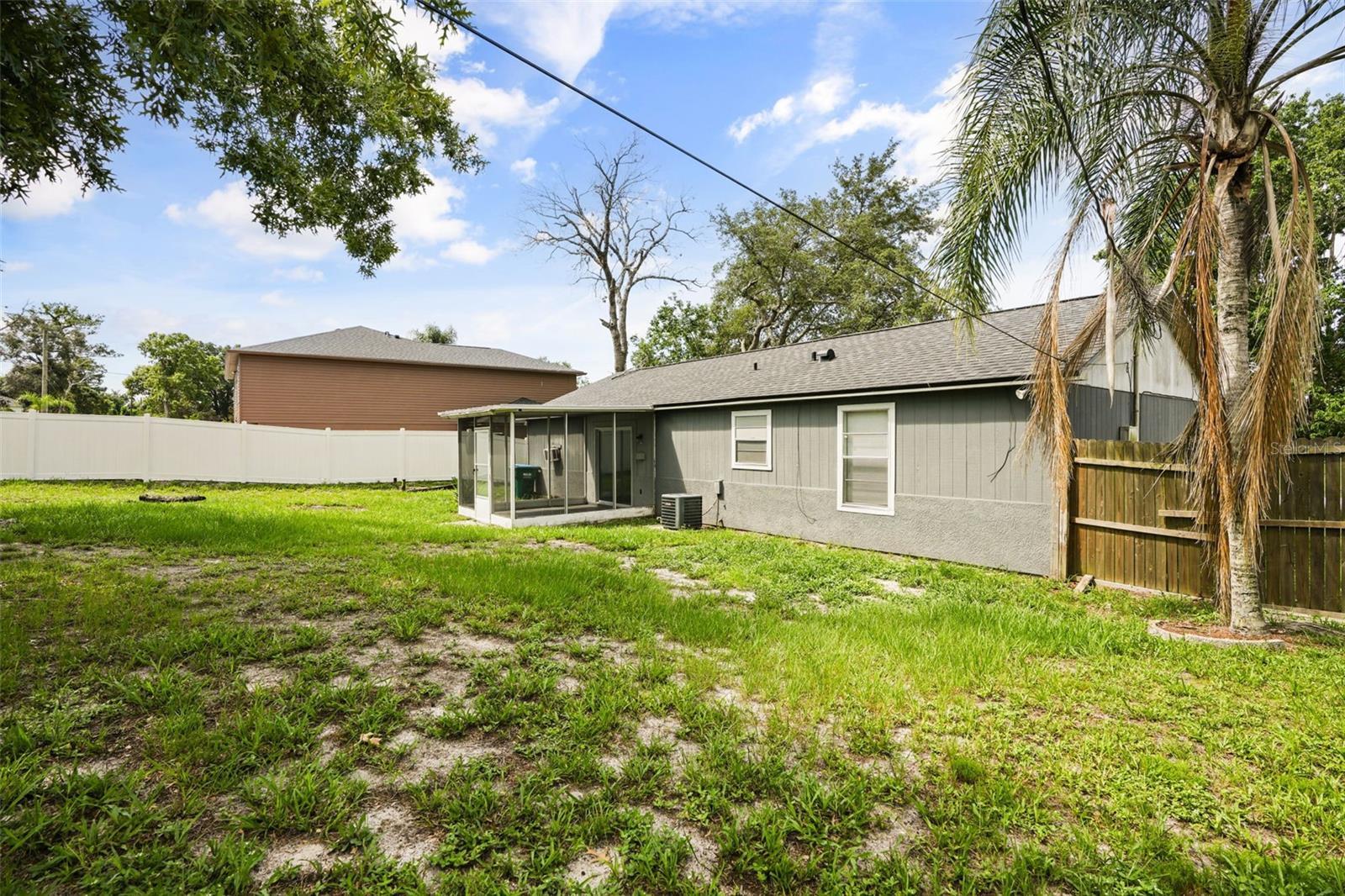 DELTONA LAKES UN 40 - Residential