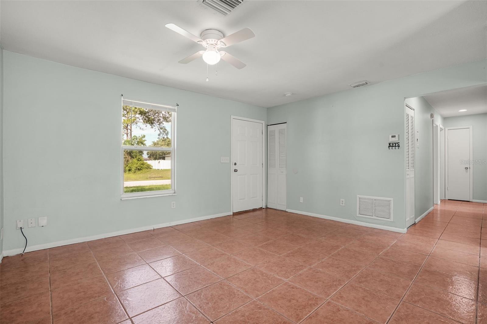 DELTONA LAKES UN 40 - Residential
