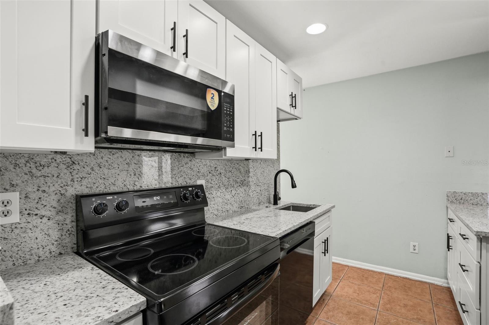 DELTONA LAKES UN 40 - Residential