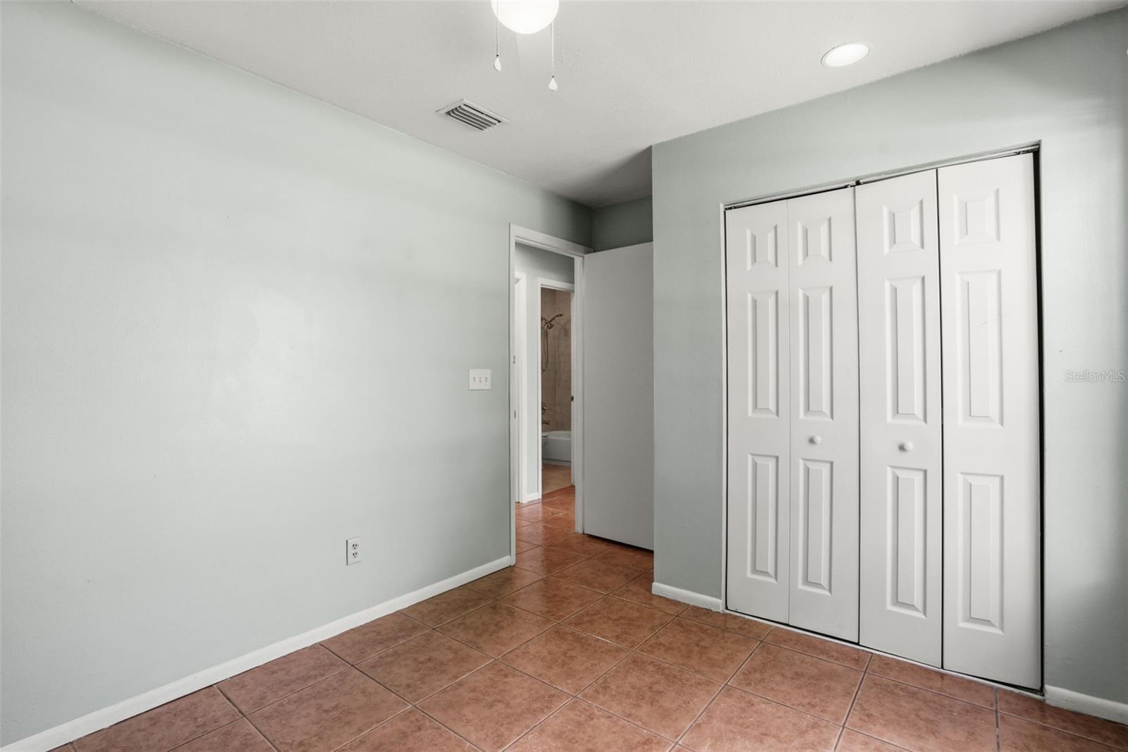 DELTONA LAKES UN 40 - Residential