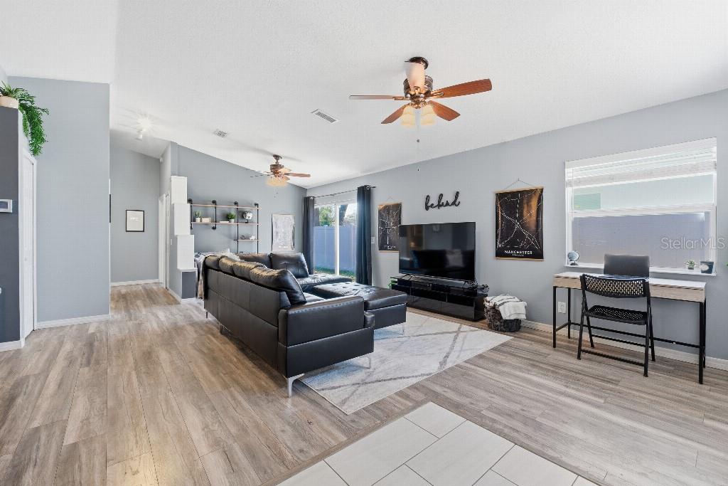 MT PLYMOUTH 5TH ADD - Residential