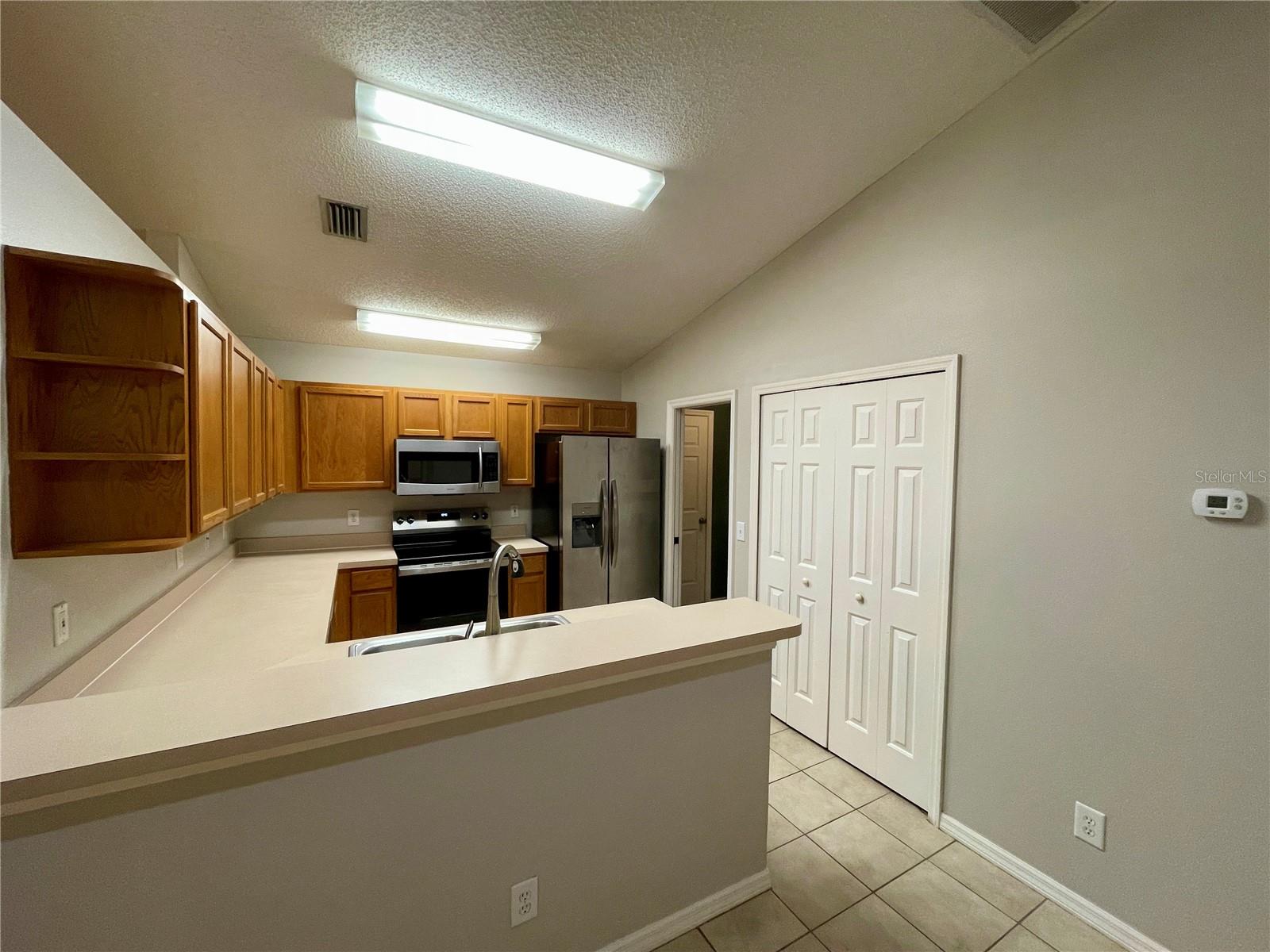 KINGSFIELD PH V - Residential Lease