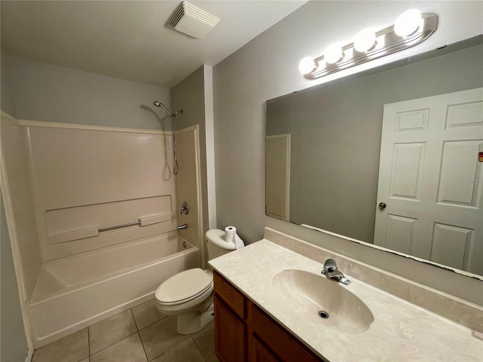 KINGSFIELD PH V - Residential Lease
