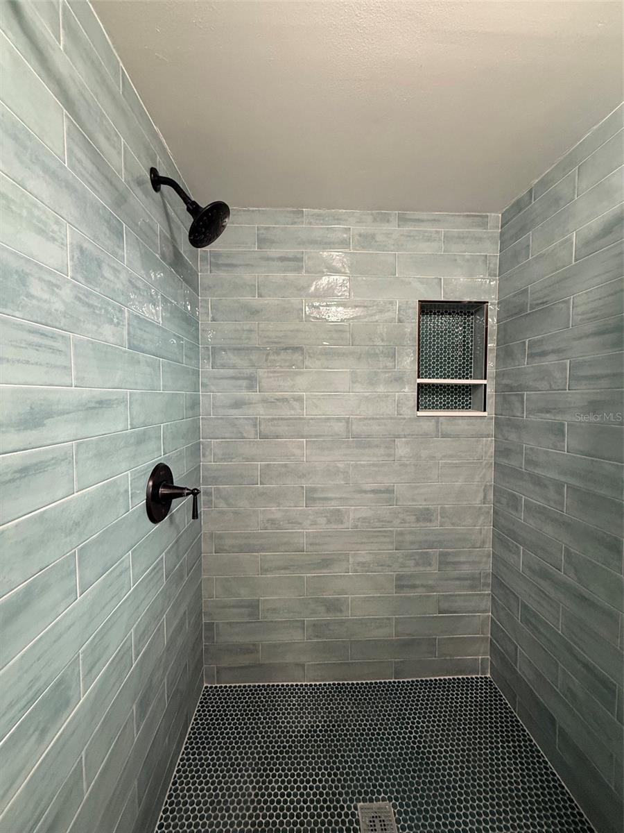 PUNTA GORDA ISLES SEC 04 - Residential Lease
