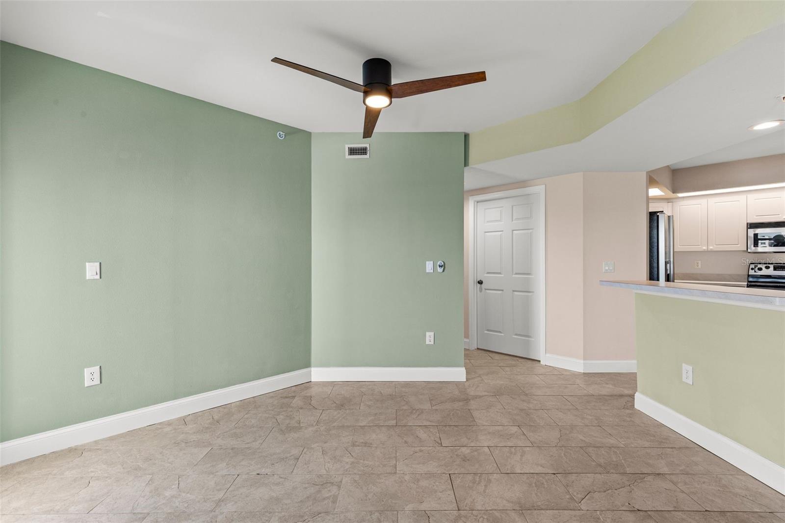 SUNWATCH ON ISLAND ESTATES - Residential