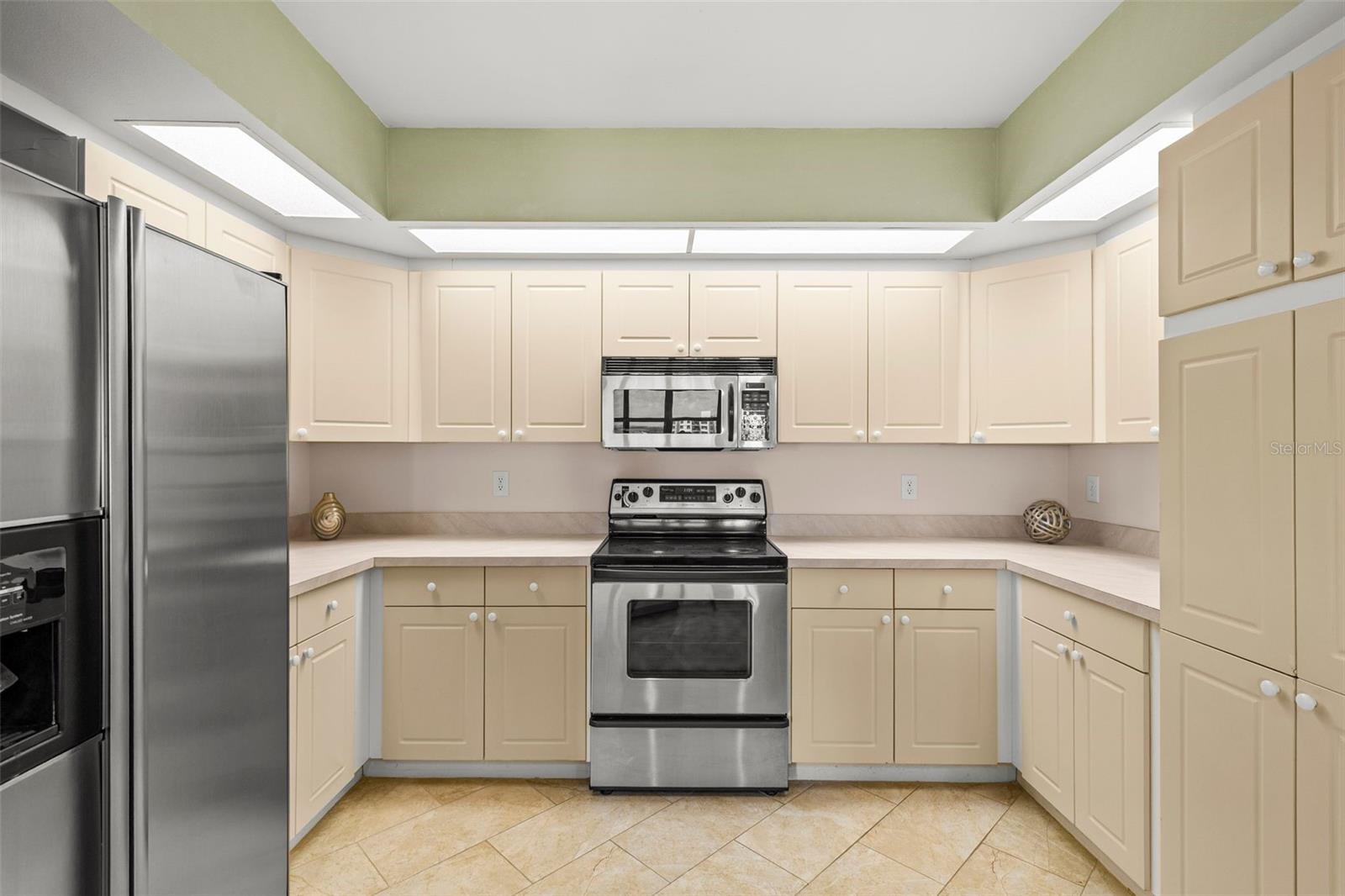SUNWATCH ON ISLAND ESTATES - Residential