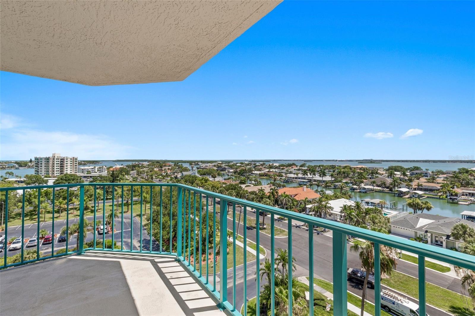 SUNWATCH ON ISLAND ESTATES - Residential