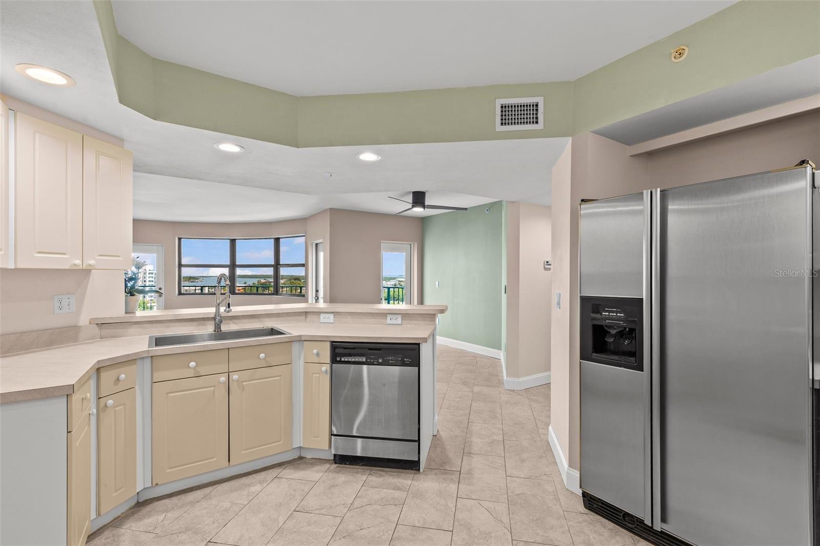 SUNWATCH ON ISLAND ESTATES - Residential