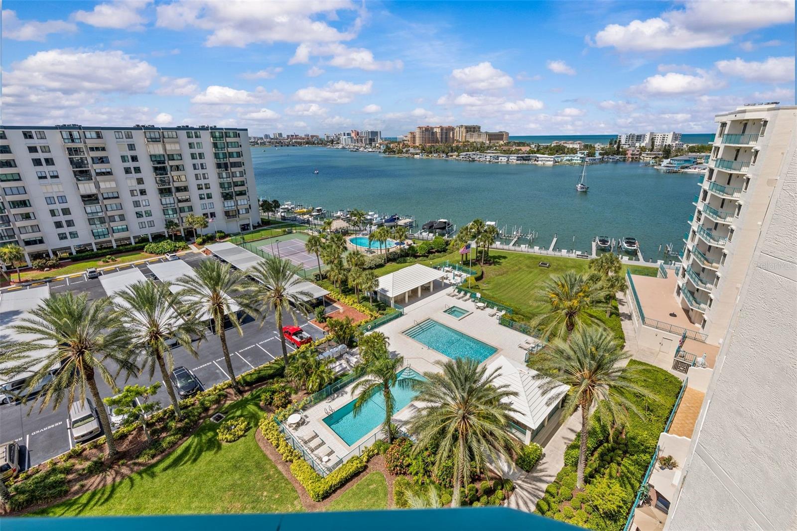SUNWATCH ON ISLAND ESTATES - Residential