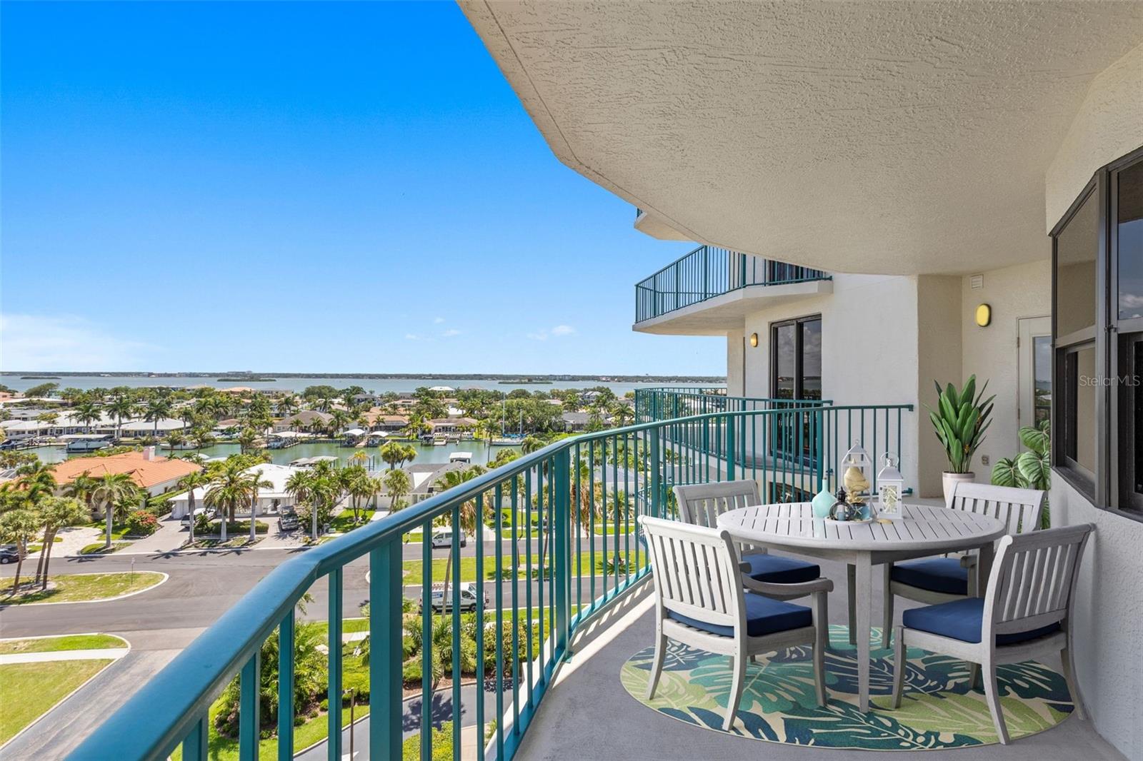 SUNWATCH ON ISLAND ESTATES - Residential