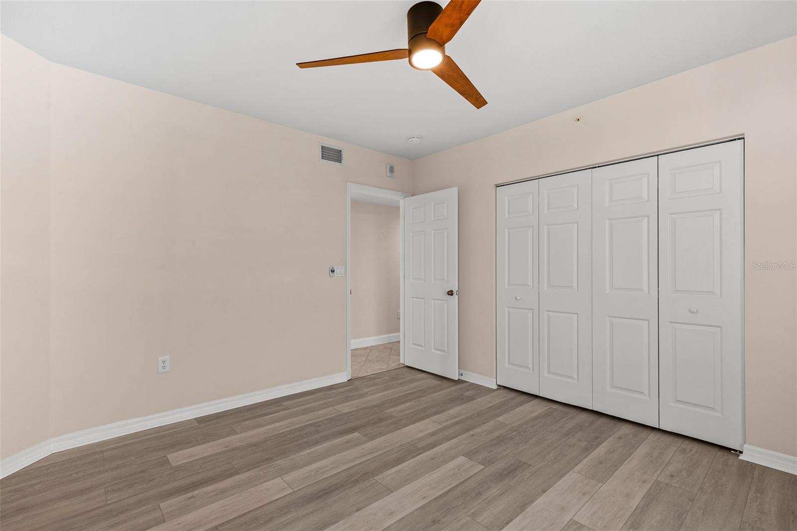 SUNWATCH ON ISLAND ESTATES - Residential