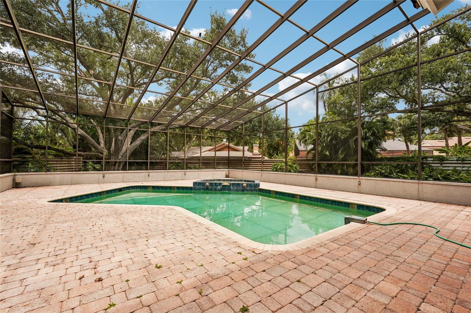 THE LANDINGS - Residential