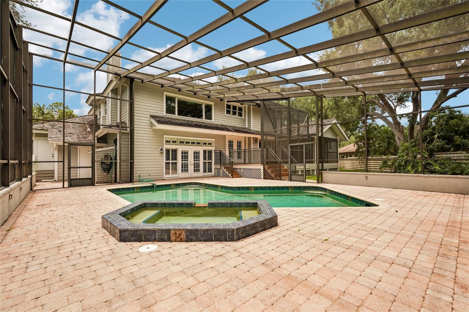 THE LANDINGS - Residential