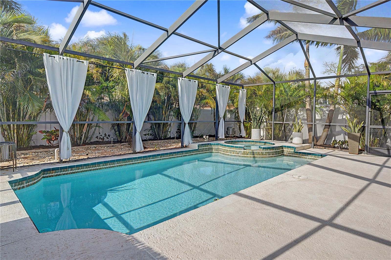 BAYBRIDGE HEIGHTS - Residential
