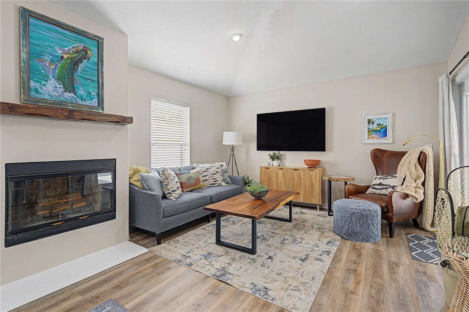 BAYBRIDGE HEIGHTS - Residential