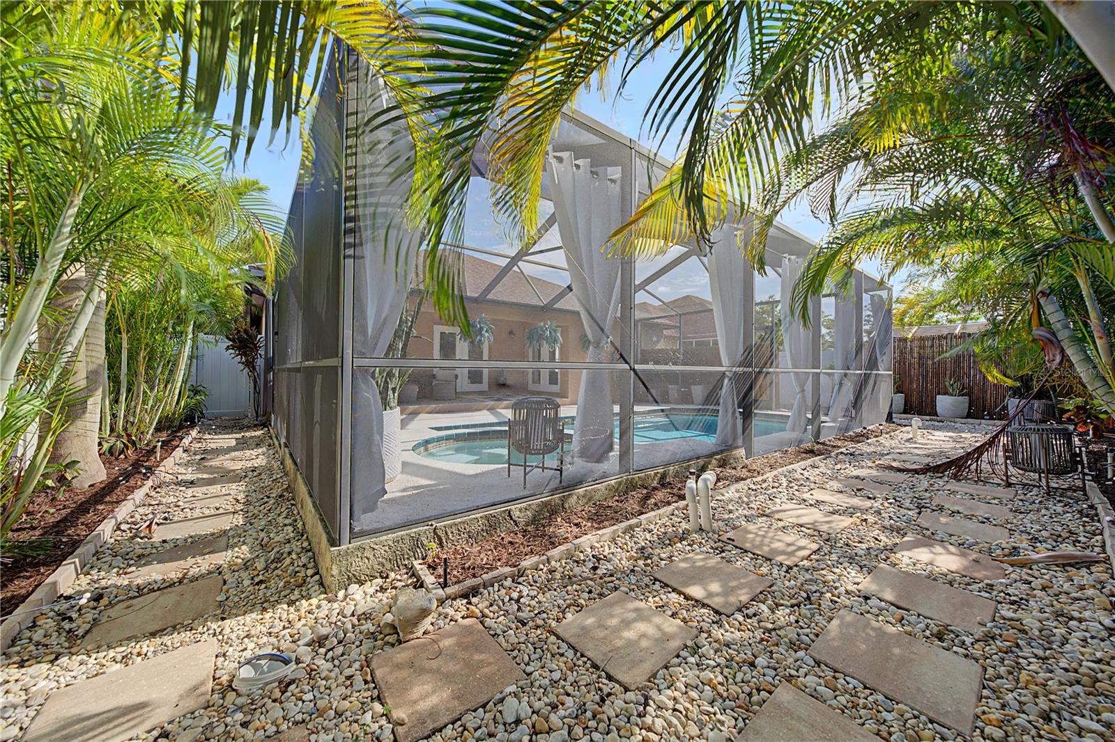 BAYBRIDGE HEIGHTS - Residential