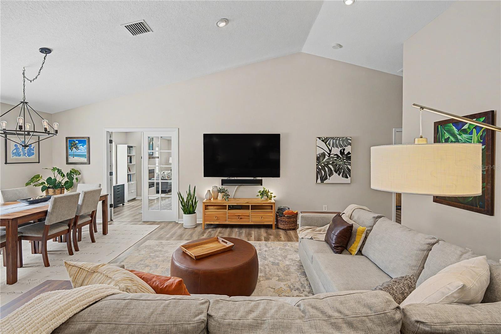 BAYBRIDGE HEIGHTS - Residential