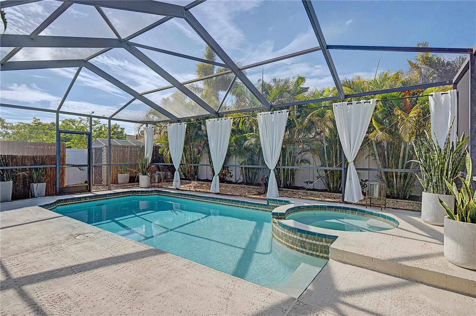 BAYBRIDGE HEIGHTS - Residential