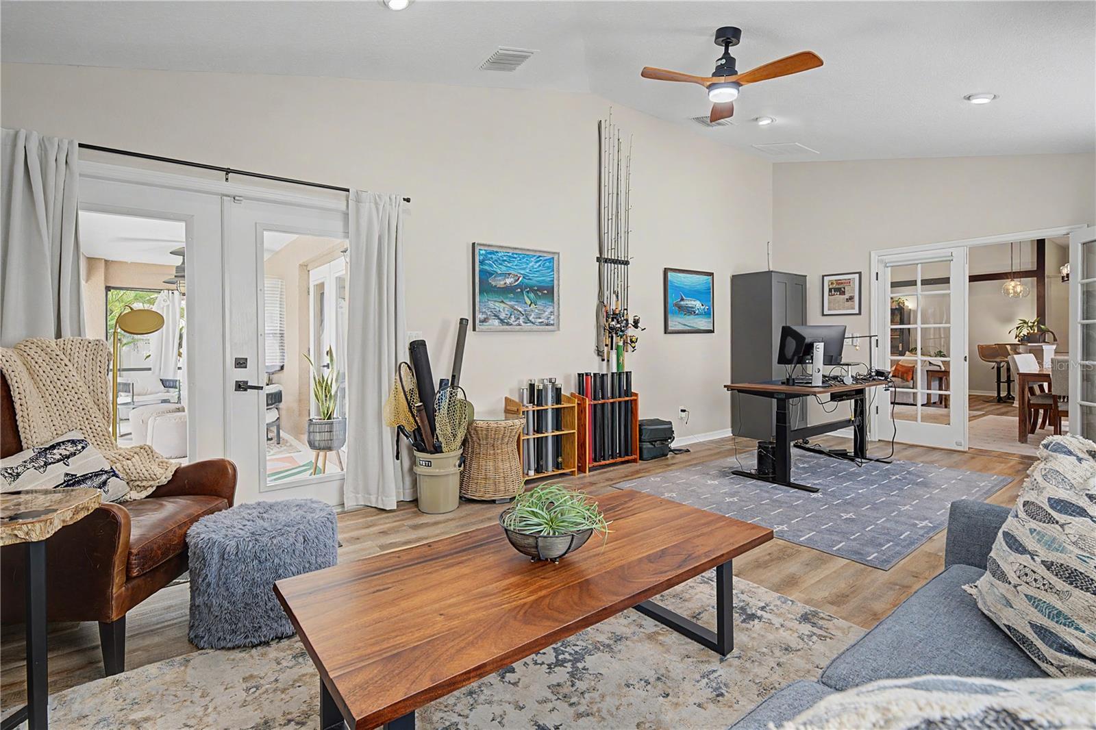 BAYBRIDGE HEIGHTS - Residential