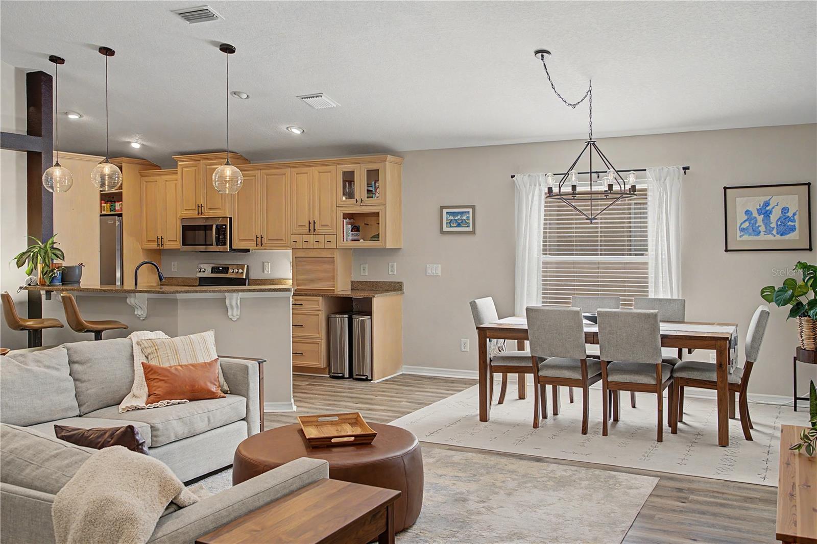BAYBRIDGE HEIGHTS - Residential