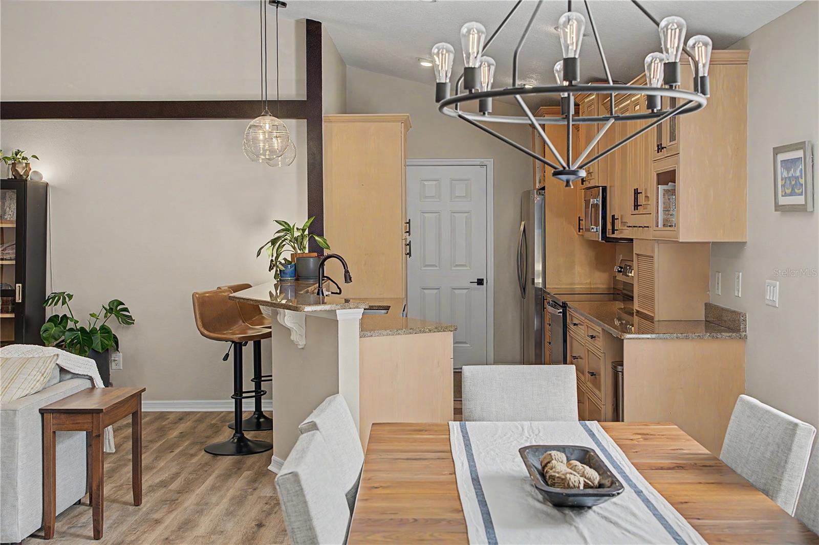 BAYBRIDGE HEIGHTS - Residential