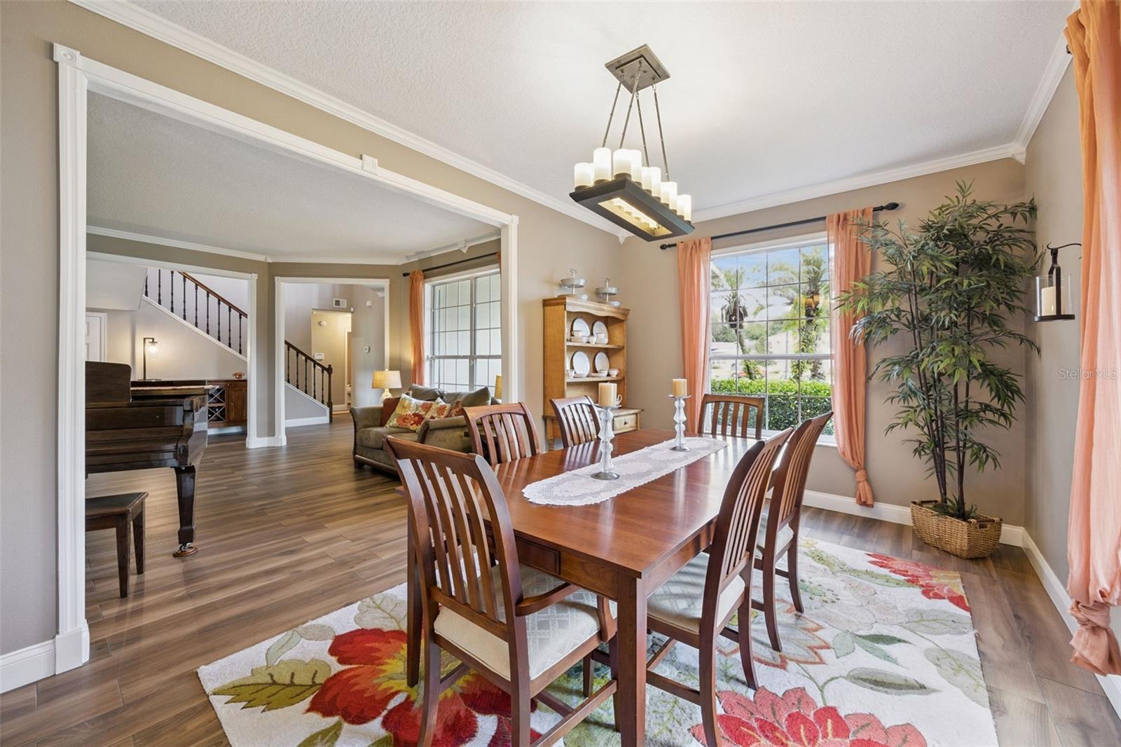 CHAPMAN LAKES - Residential