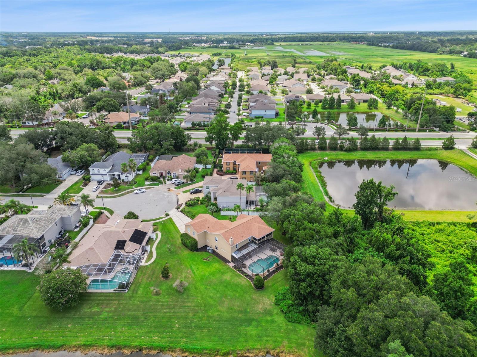 CHAPMAN LAKES - Residential