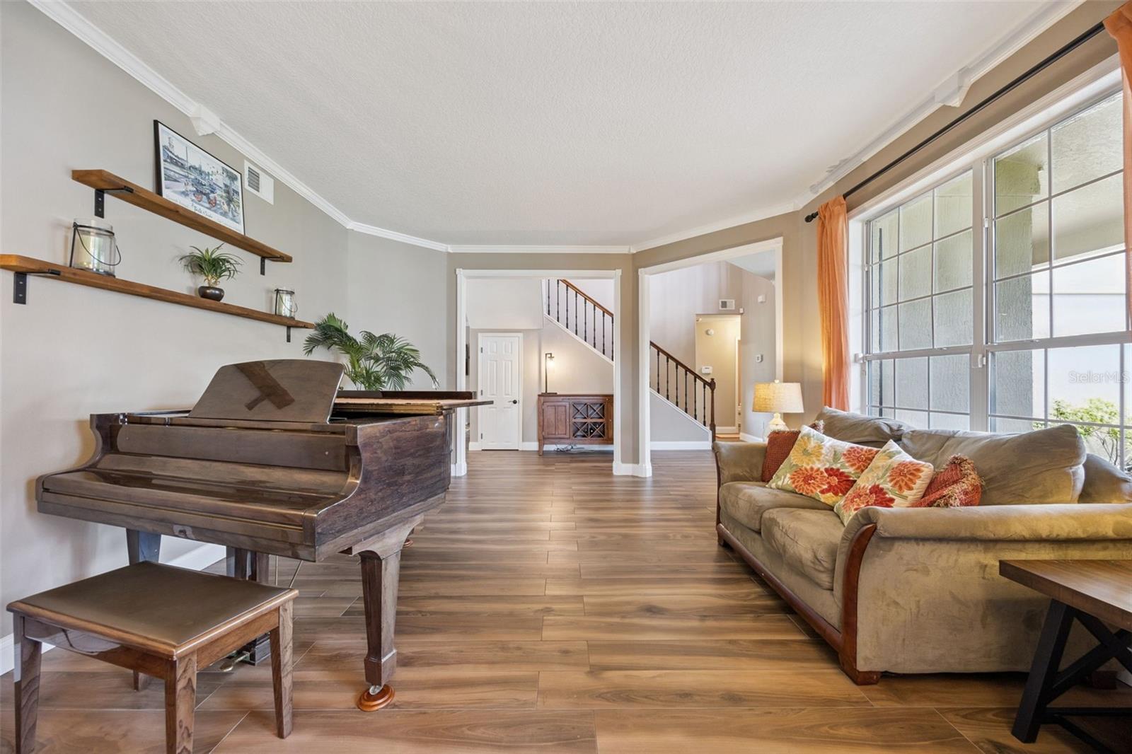 CHAPMAN LAKES - Residential