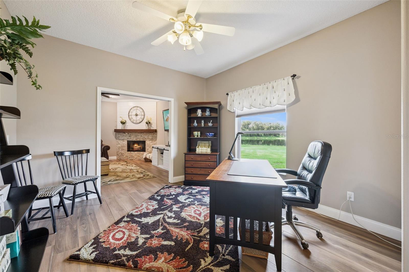 CHAPMAN LAKES - Residential