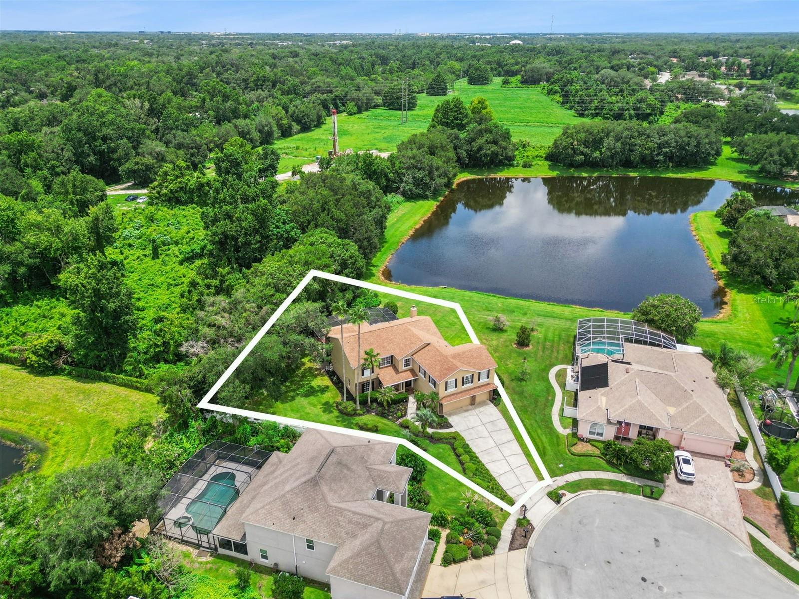 CHAPMAN LAKES - Residential