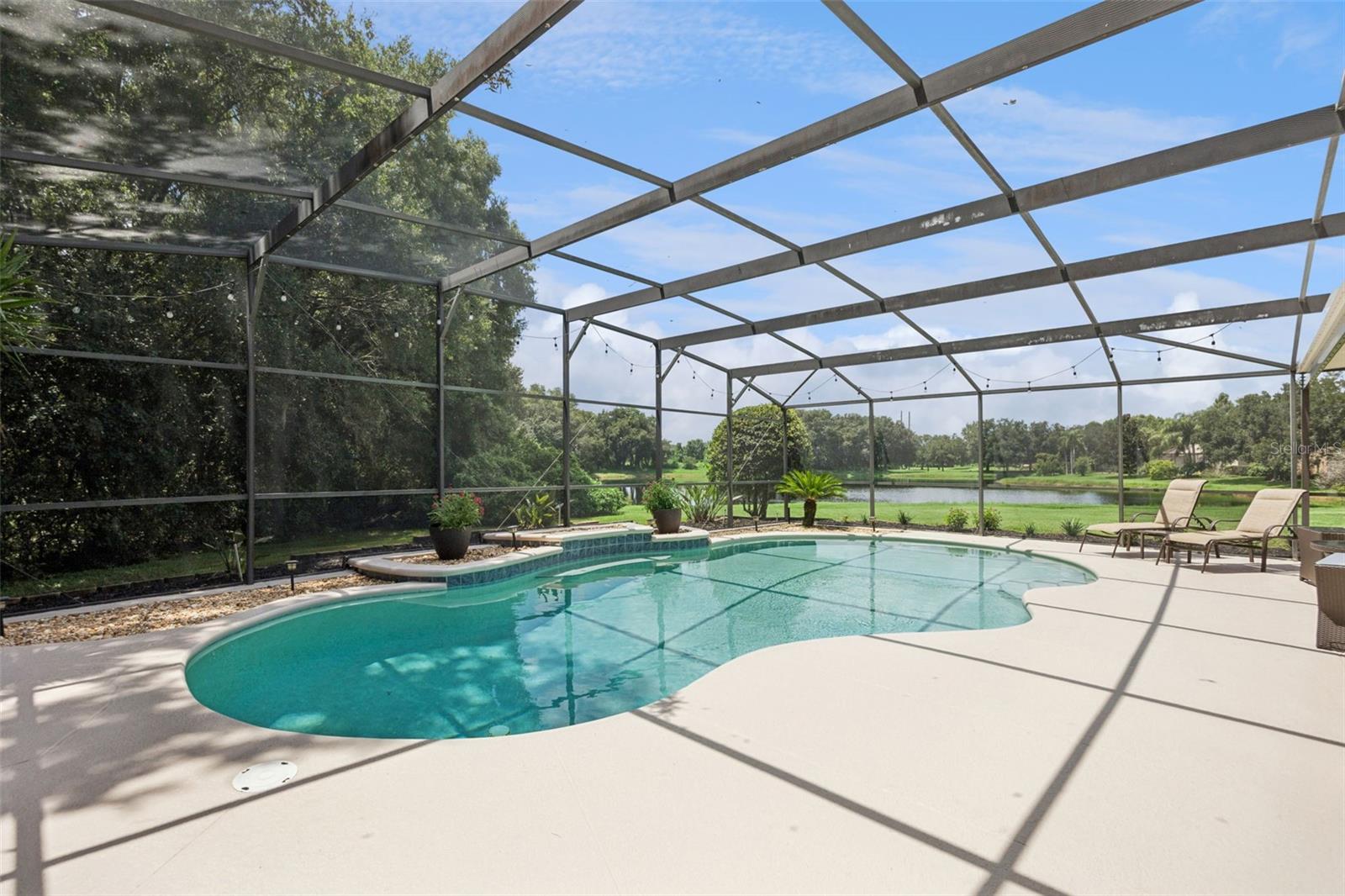 CHAPMAN LAKES - Residential