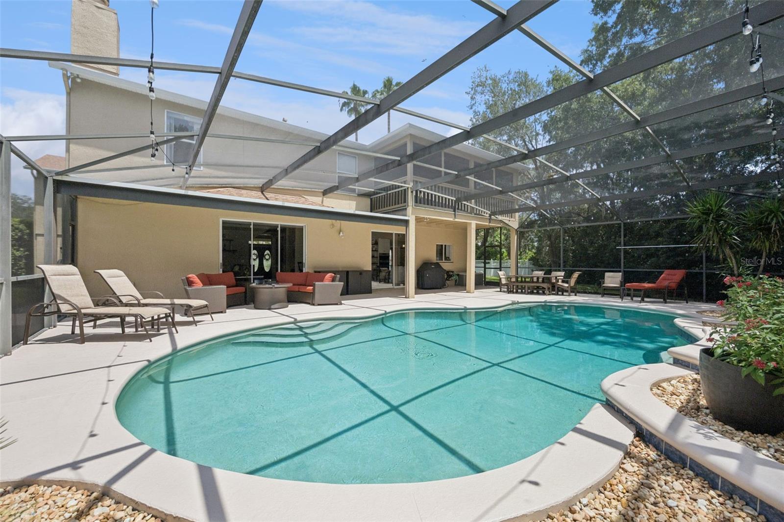 CHAPMAN LAKES - Residential