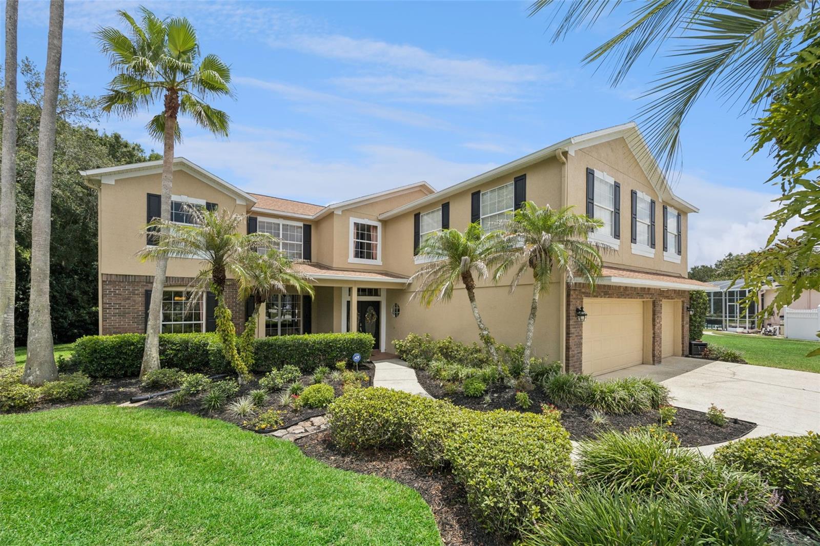 CHAPMAN LAKES - Residential