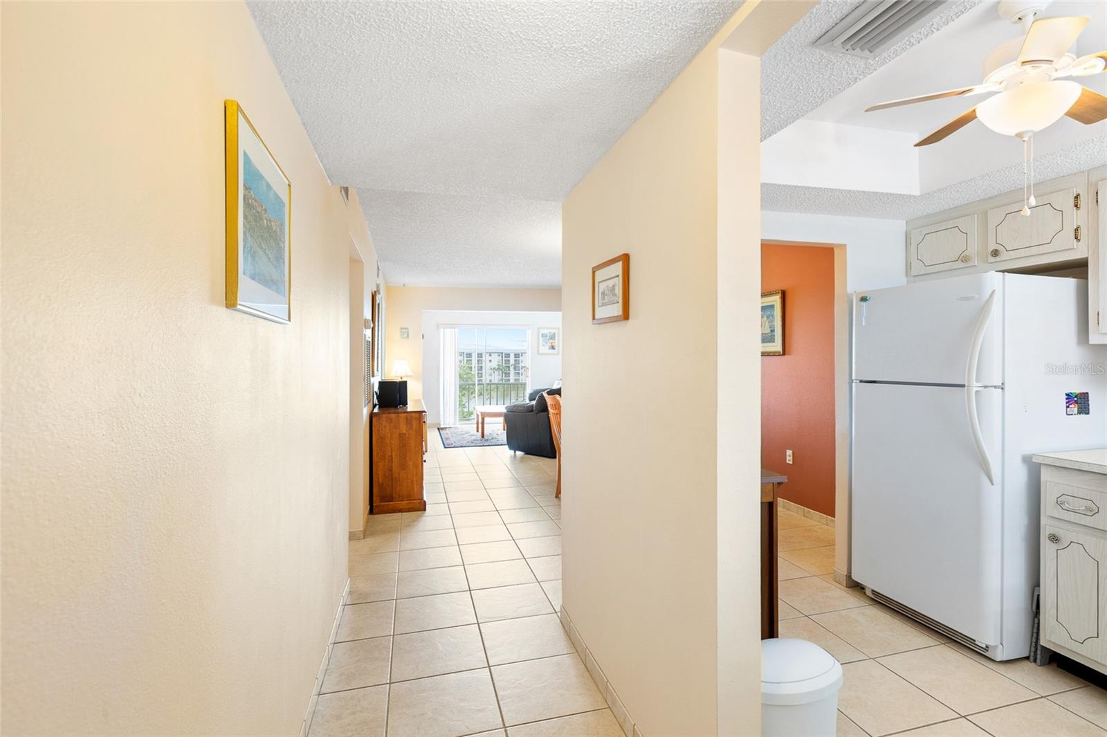 BAYSHORE ON THE LAKE APTS SEC 3 - Residential