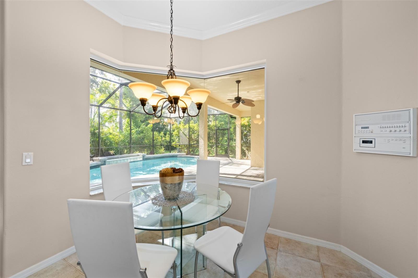 HUNTINGTON POINTE - Residential