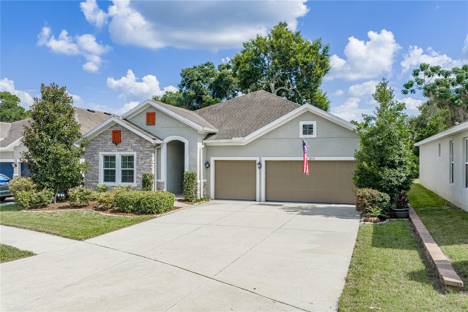 RESERVE AT HUNTERS LAKE - Residential