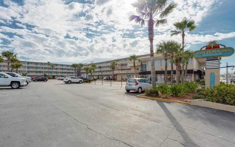 DAYTONA INN BEACH RESORT CONDO UNIT CU1 - Residential