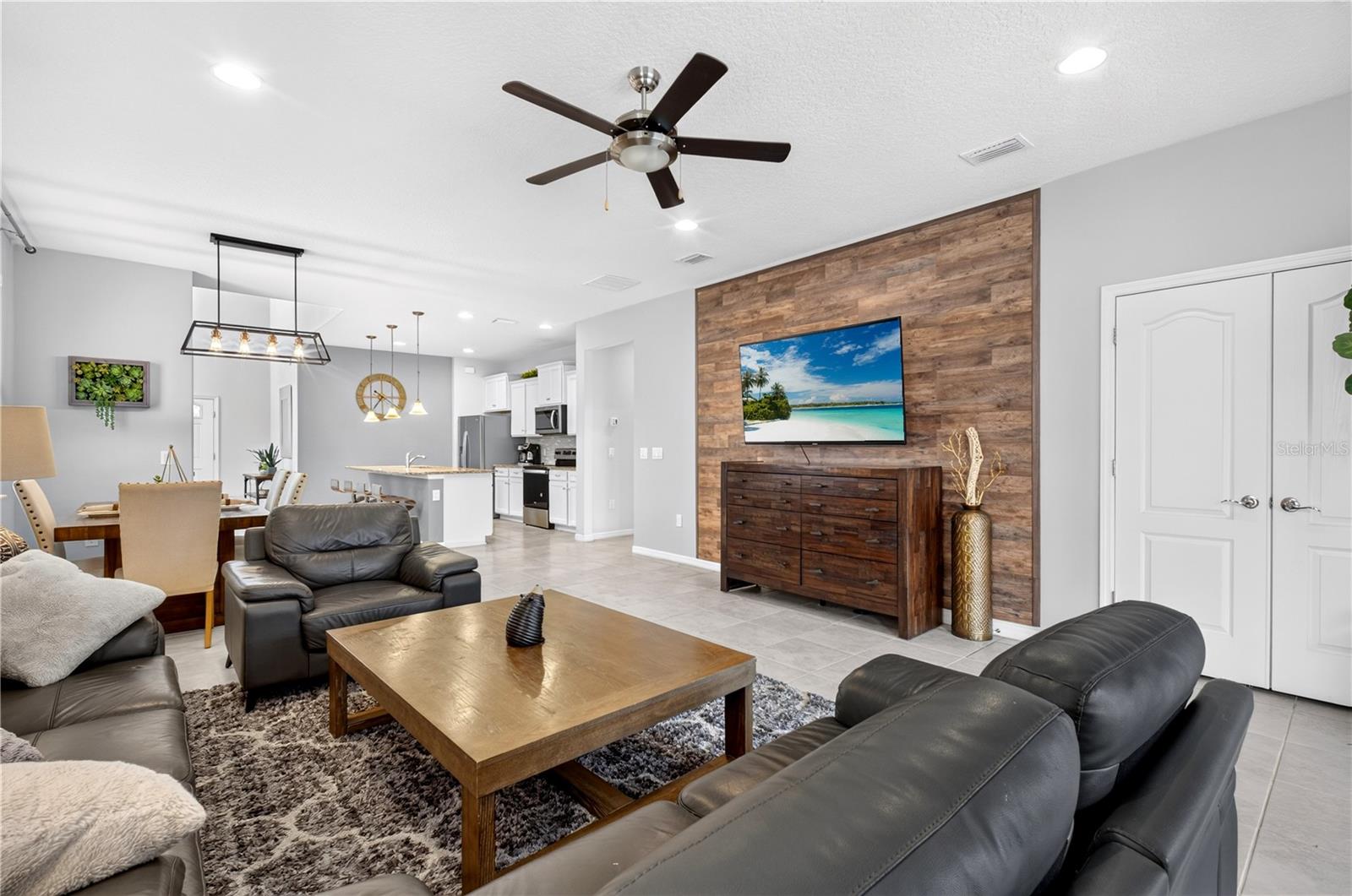 WINDSOR AT WESTSIDE PH 3A - Residential