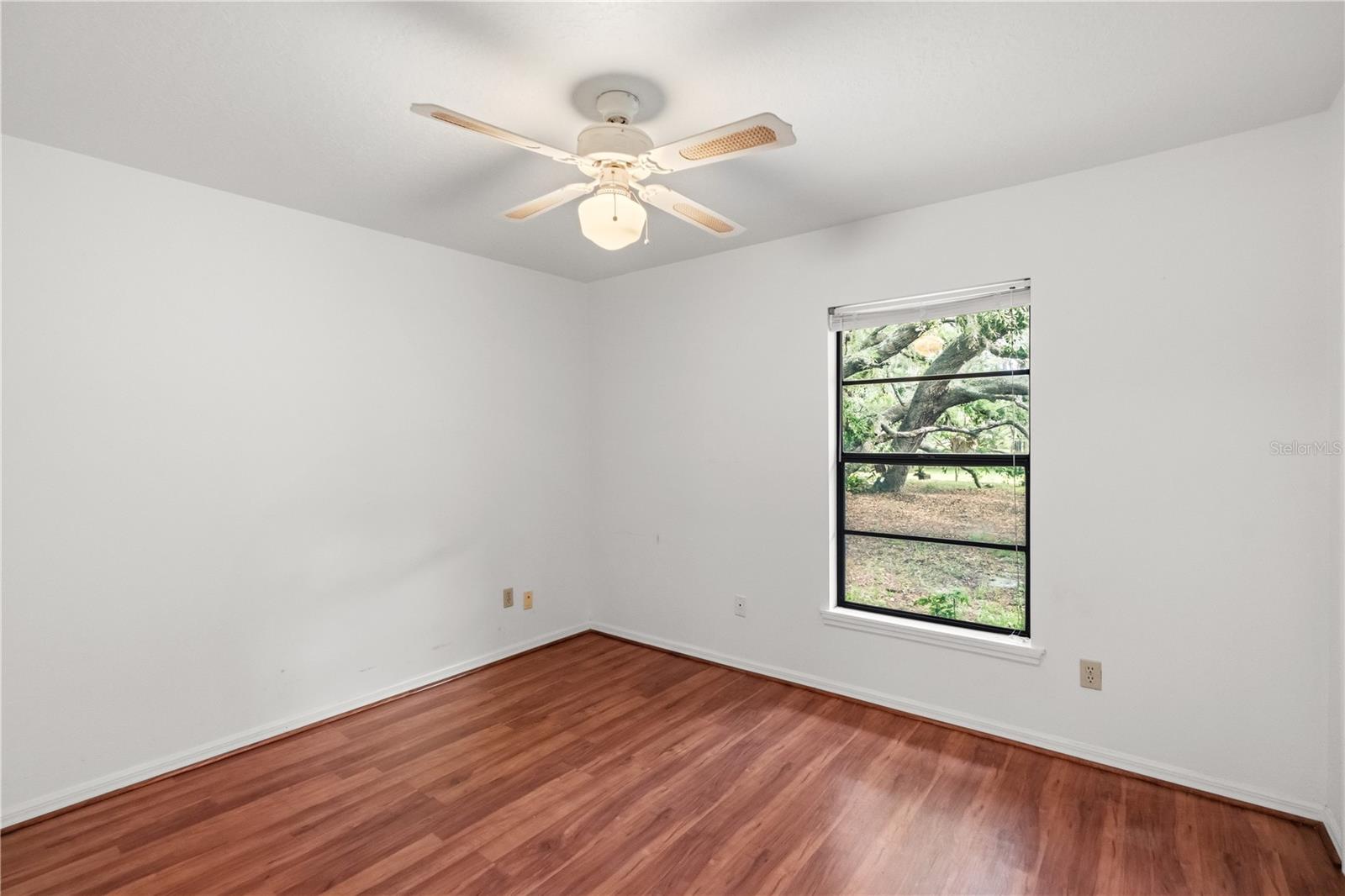 LAKE AVALON GROVES REP - Residential