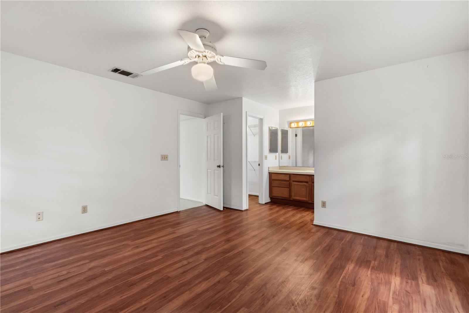 LAKE AVALON GROVES REP - Residential