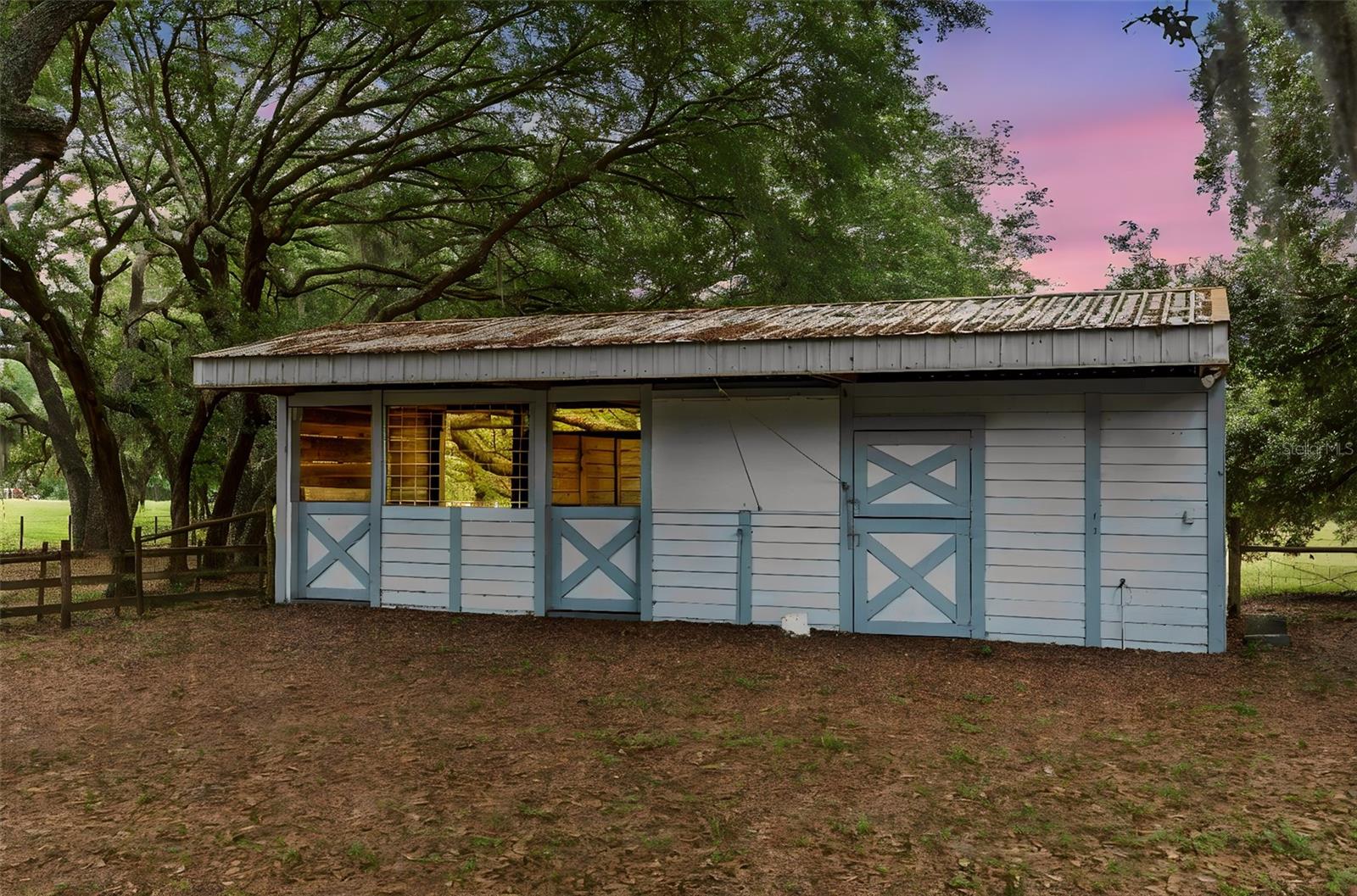 LAKE AVALON GROVES REP - Residential