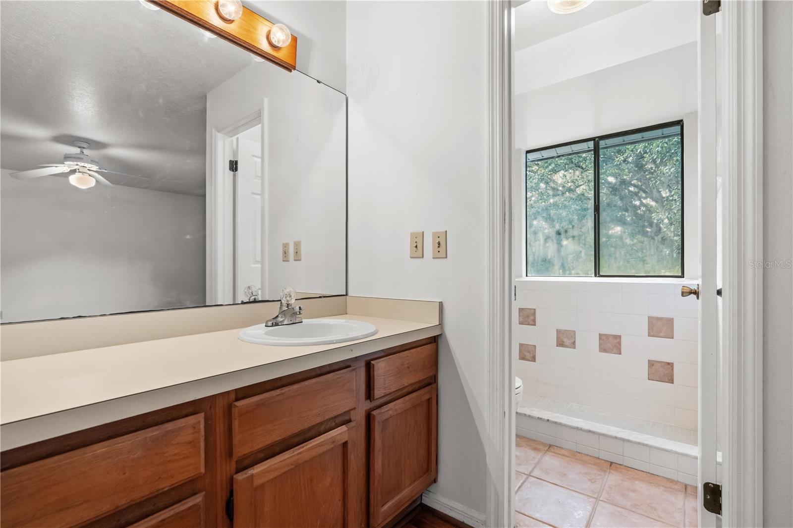 LAKE AVALON GROVES REP - Residential