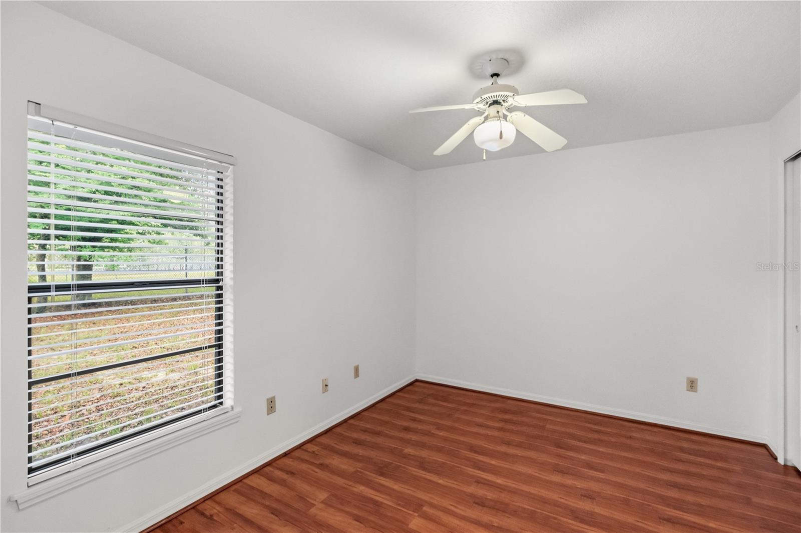LAKE AVALON GROVES REP - Residential