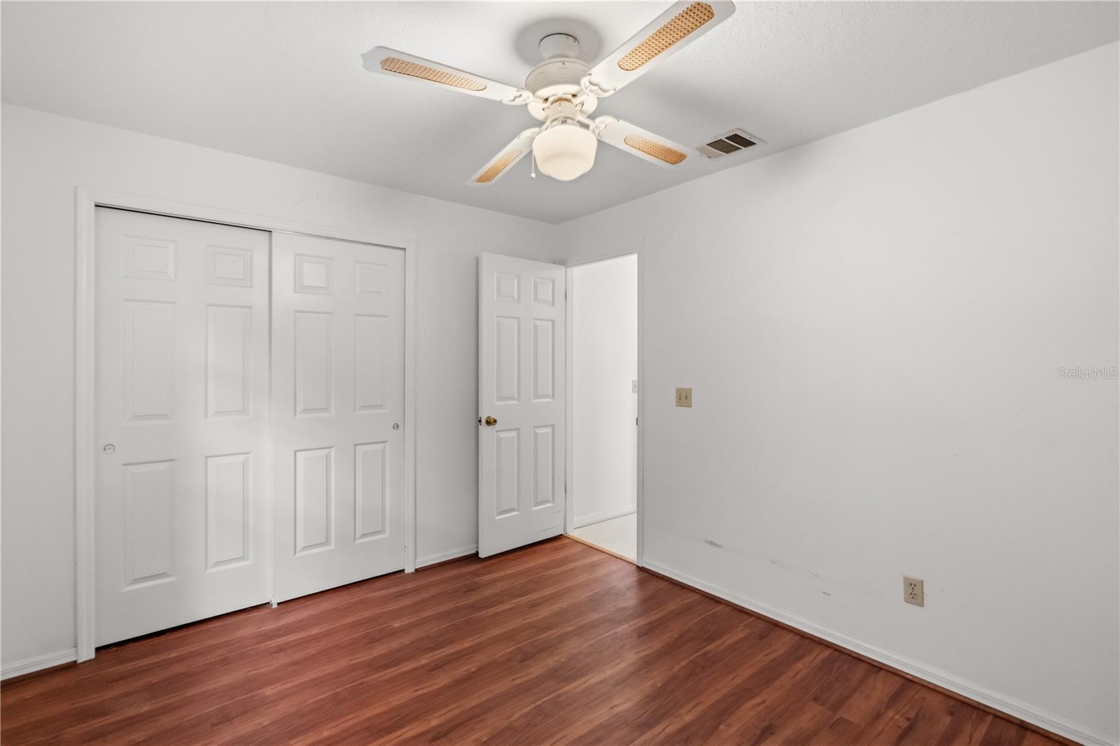 LAKE AVALON GROVES REP - Residential