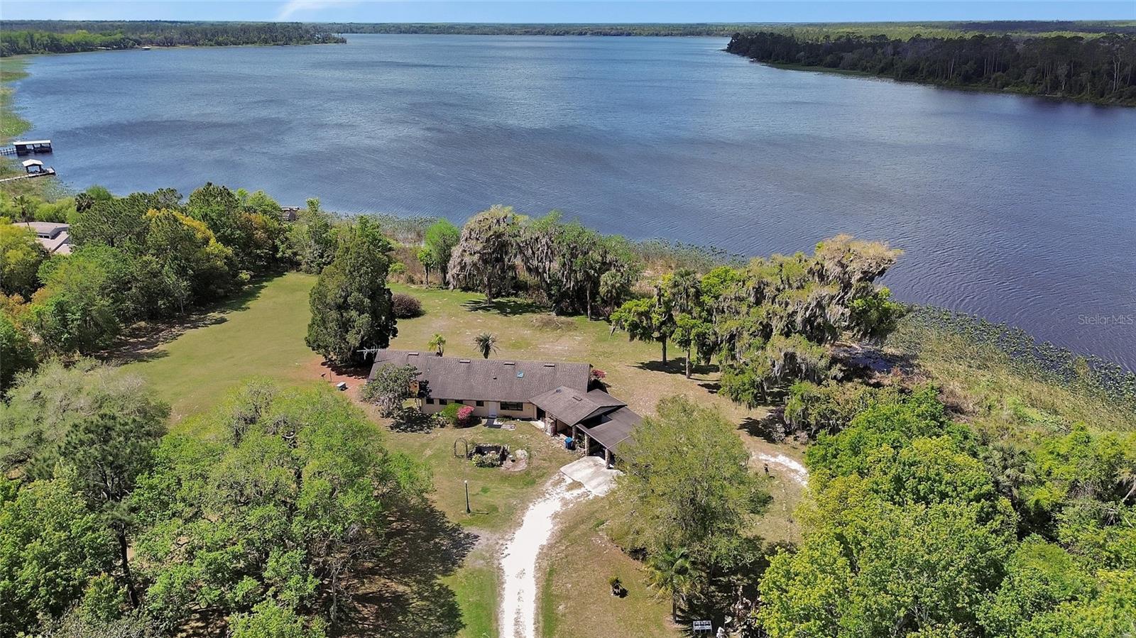 LAKE DIAS - Residential