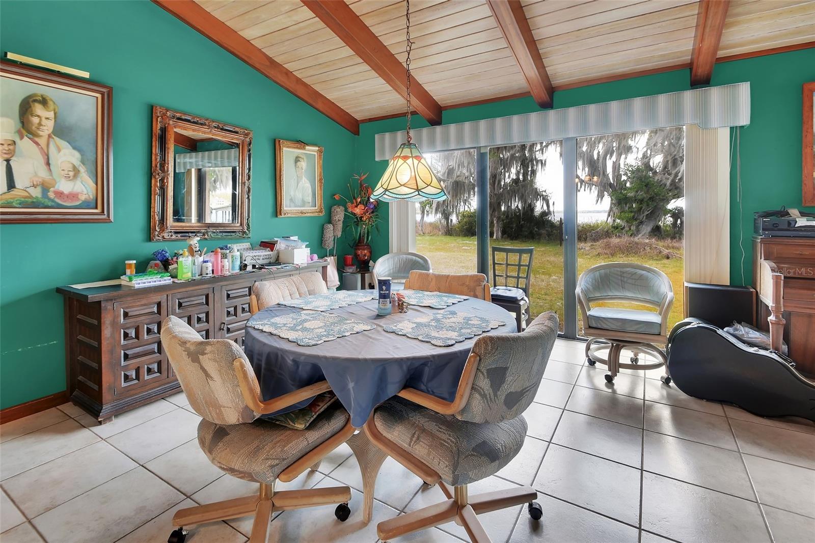 LAKE DIAS - Residential