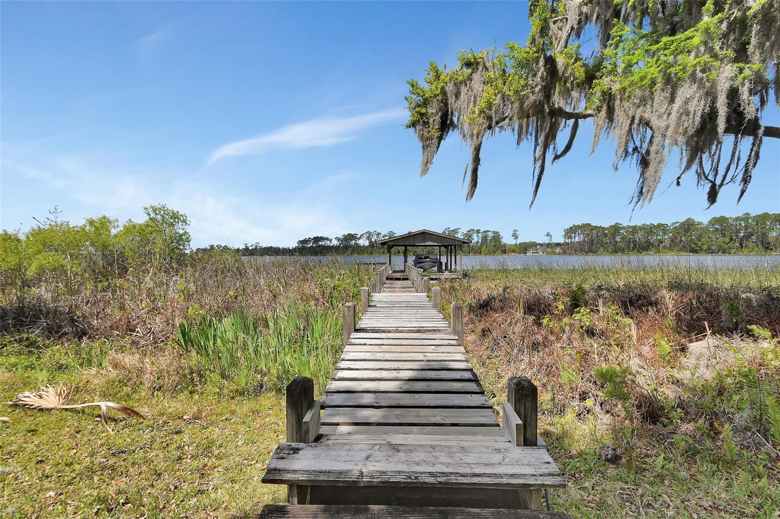 LAKE DIAS - Residential