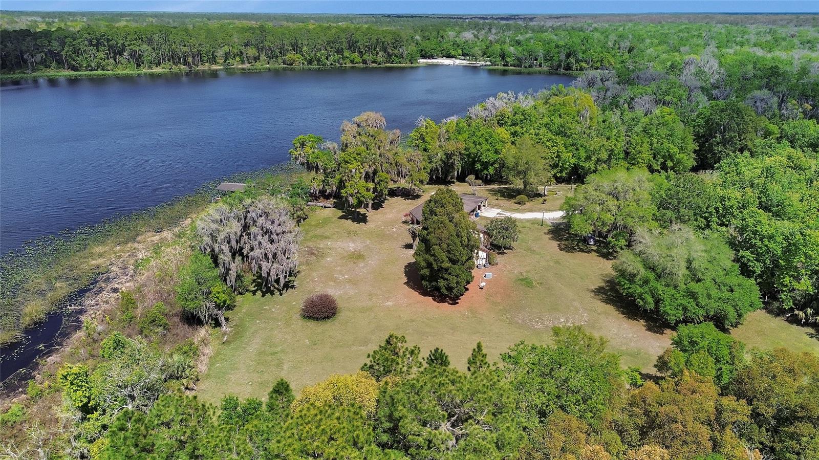LAKE DIAS - Residential