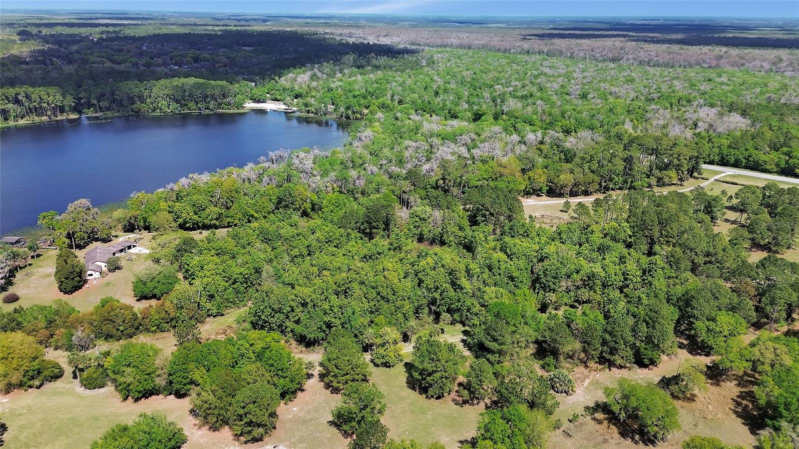 LAKE DIAS - Residential